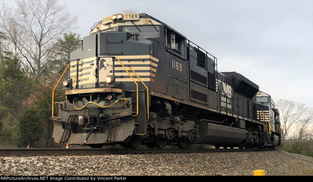 NS SD70ACE